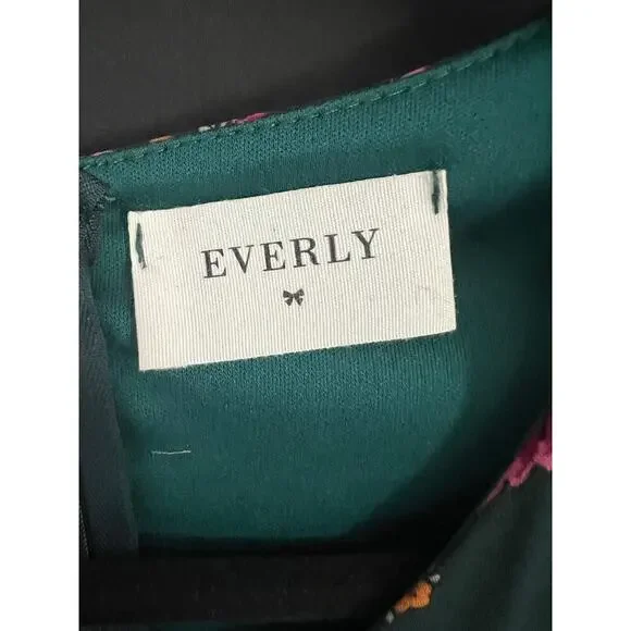 Everly High Low Floral Dress / Size small / dark green - Picture 8 of 8